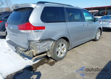 2014 Toyota Sienna Le V6 8 Passenger from USA, damaged, VIN 5TDKK3DC5ES449364